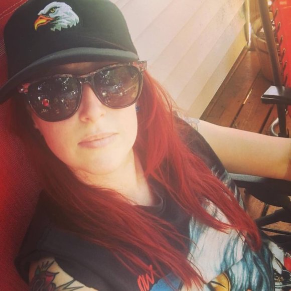 Meet your Posher, Ellen - Picture 5 of 8